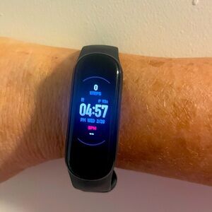 Amazfit Band 5 Activity Fitness.
